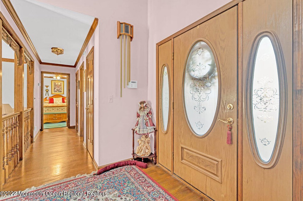 1982 Leonard Dr, Toms River NJ  08755-1501 exterior