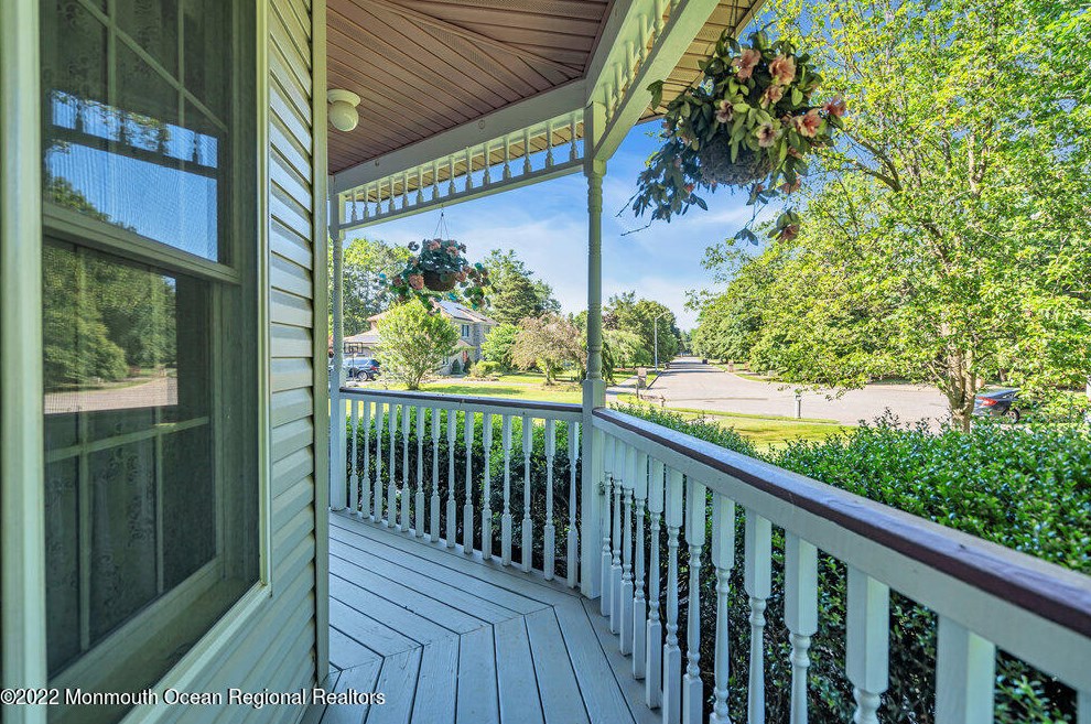 1982 Leonard Dr, Toms River NJ  08755-1501 exterior