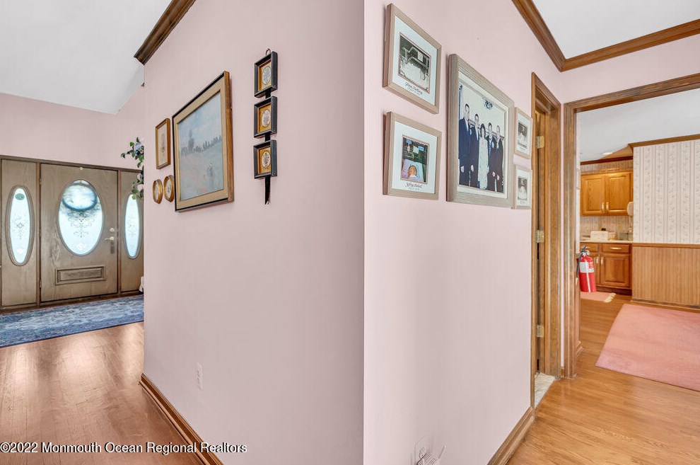 1982 Leonard Dr, Toms River NJ  08755-1501 exterior