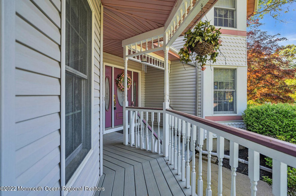 1982 Leonard Dr, Toms River NJ  08755-1501 exterior