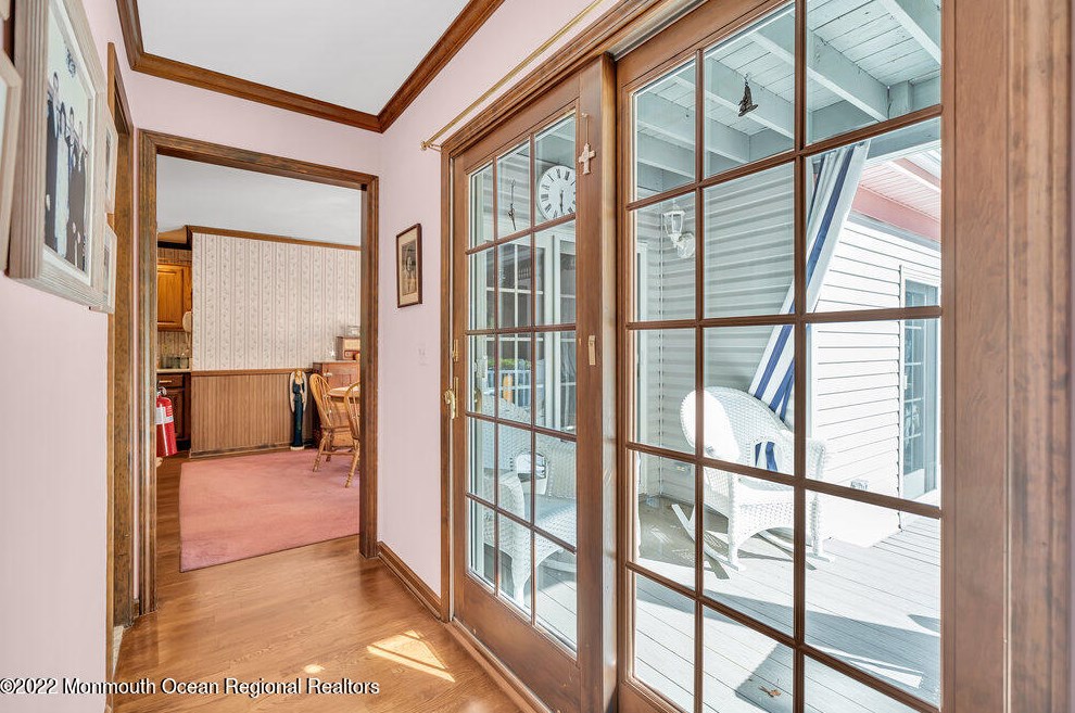 1982 Leonard Dr, Toms River NJ  08755-1501 exterior