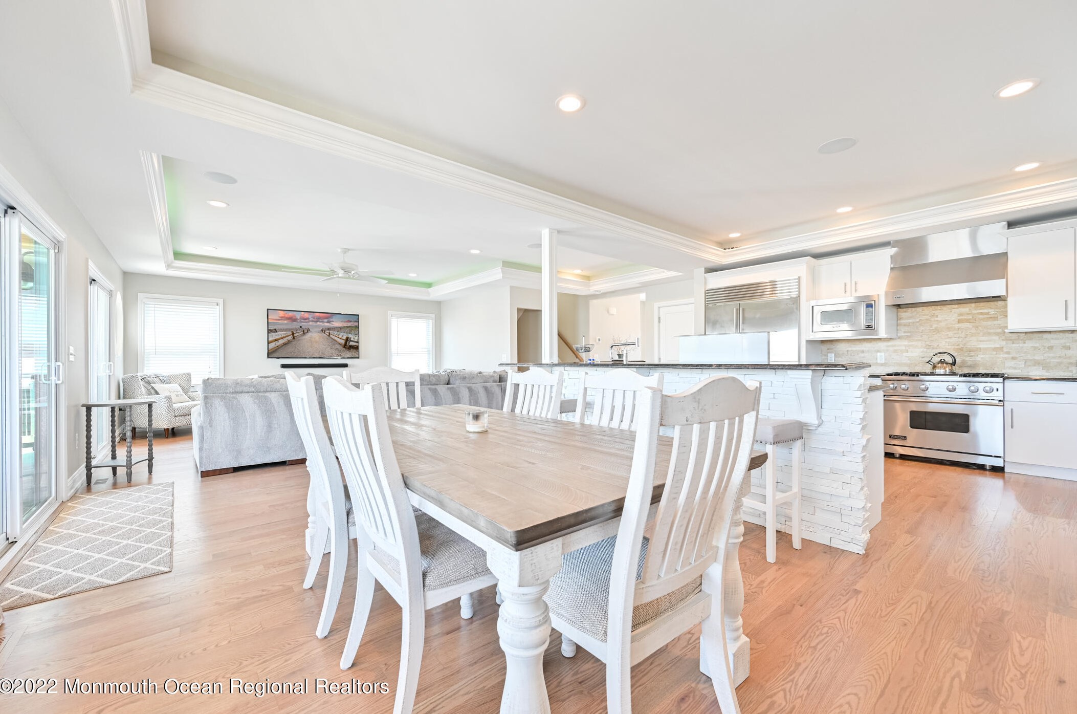 29 Neptune Rd, Toms River NJ  08753-2030 exterior