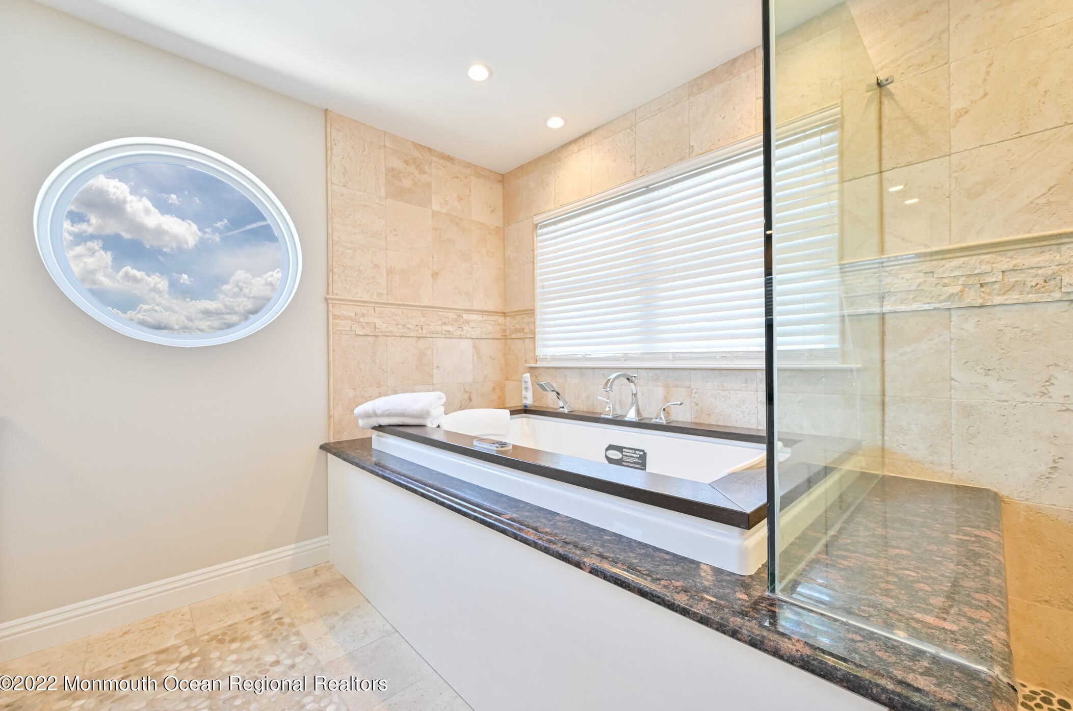 29 Neptune Rd, Toms River NJ  08753-2030 exterior