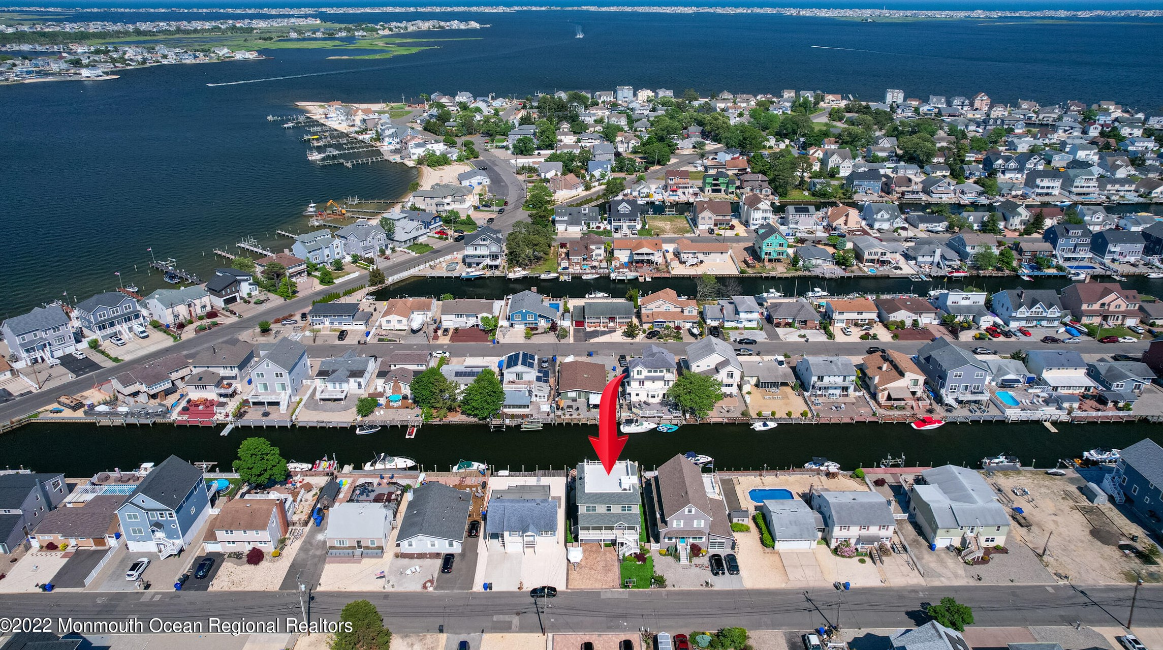 29 Neptune Rd, Toms River NJ  08753-2030 exterior