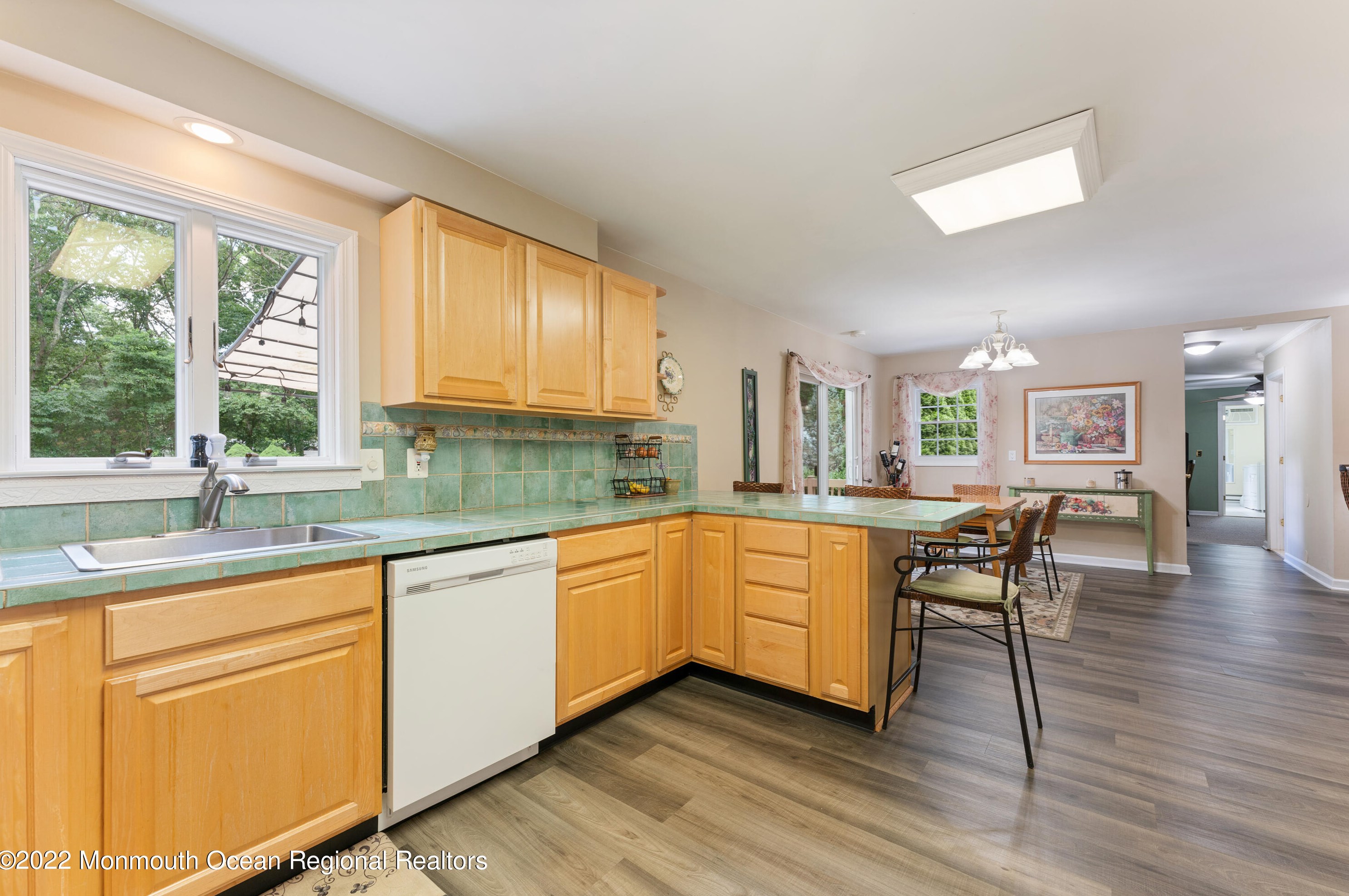 1156 Hickory St, Toms River NJ 08755-1302 exterior