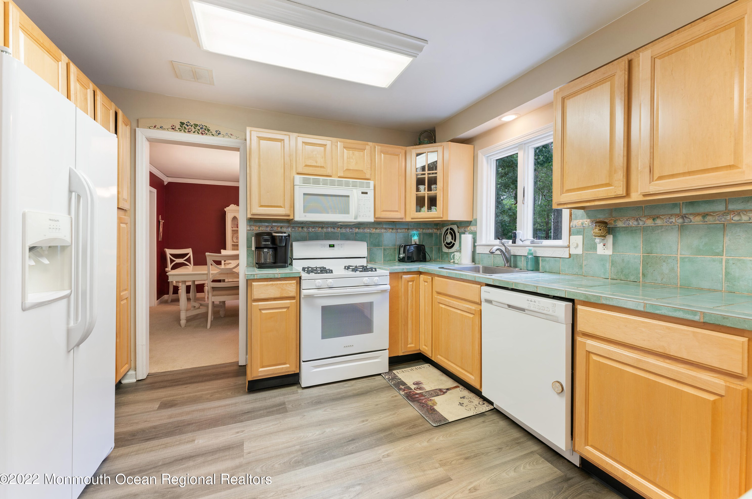 1156 Hickory St, Toms River NJ 08755-1302 exterior