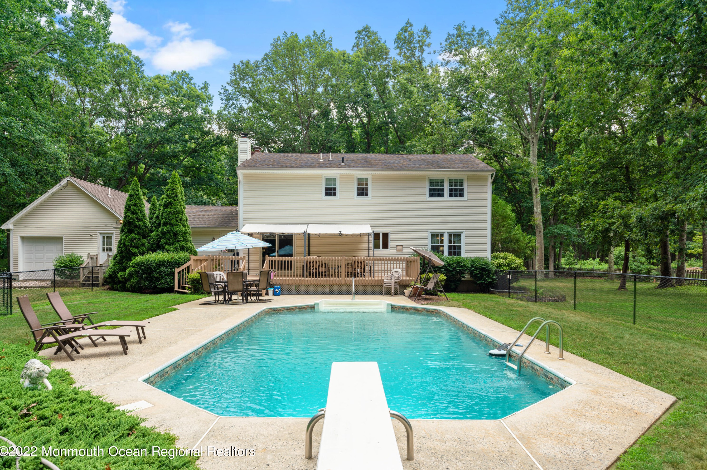 1156 Hickory St, Toms River NJ 08755-1302 exterior