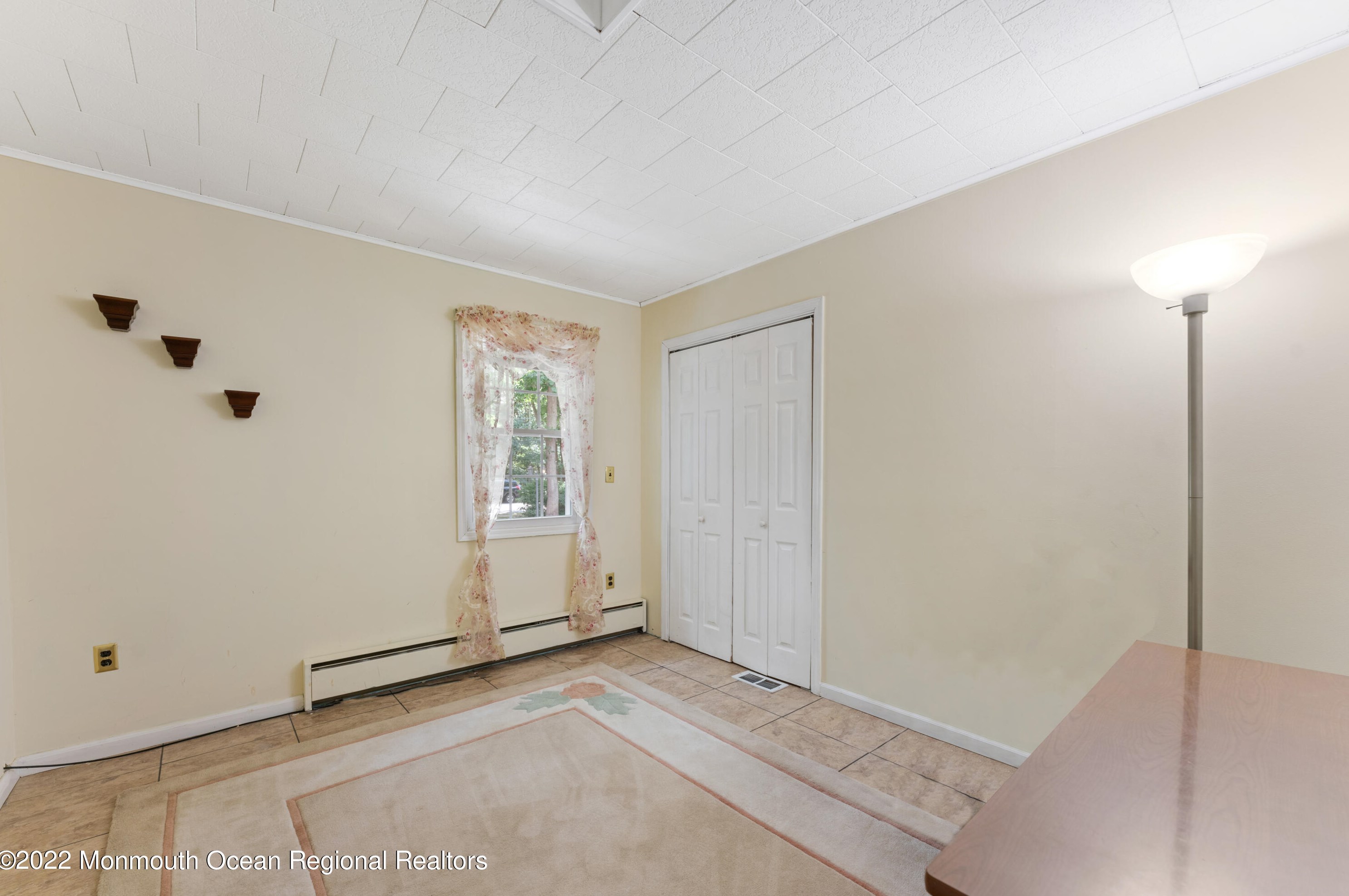 1156 Hickory St, Toms River NJ 08755-1302 exterior