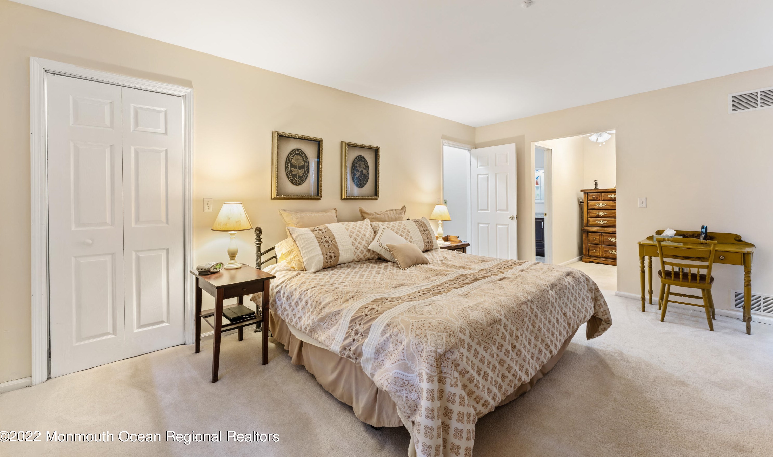 1156 Hickory St, Toms River NJ 08755-1302 exterior