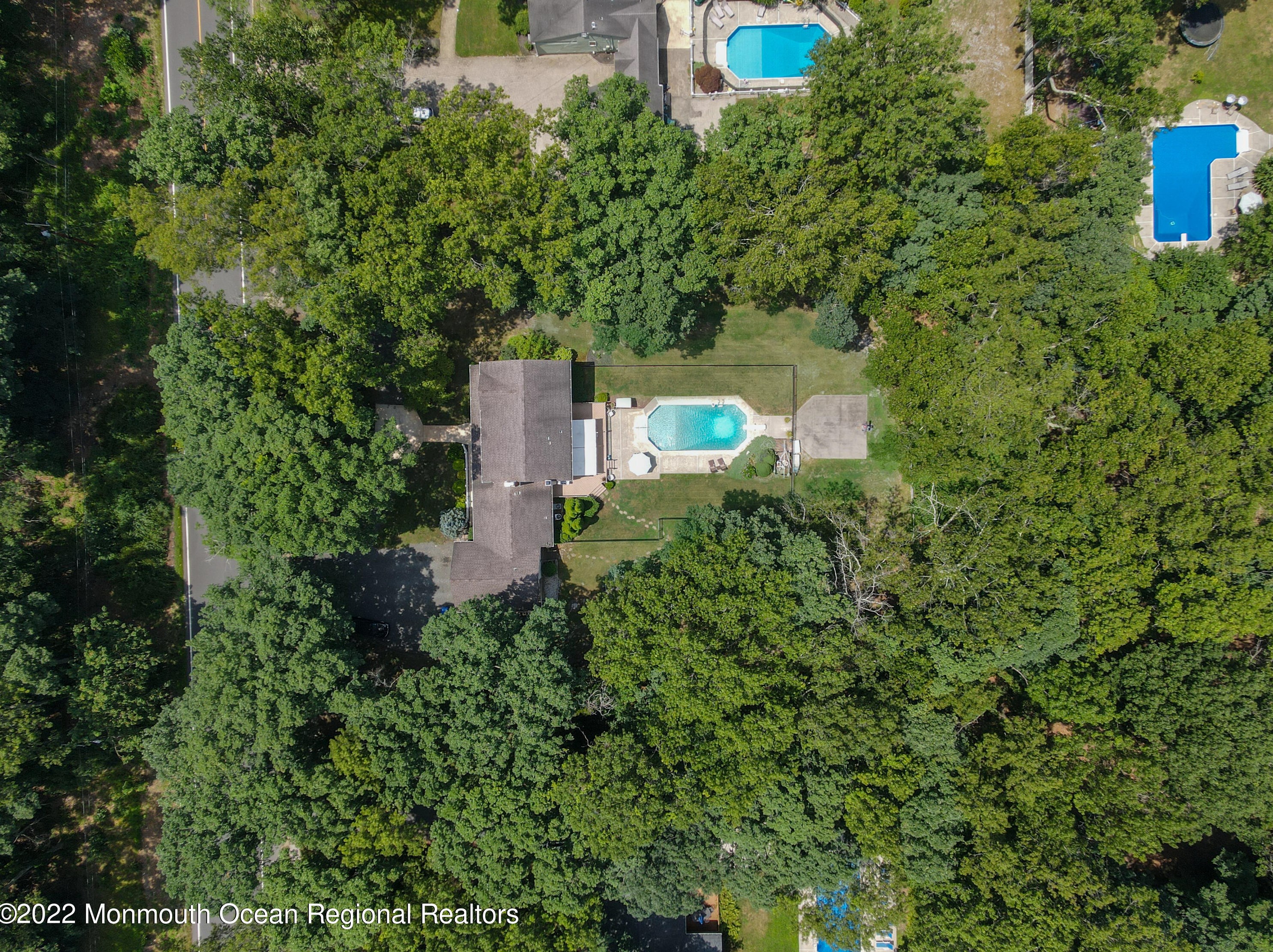 1156 Hickory St, Toms River NJ 08755-1302 exterior