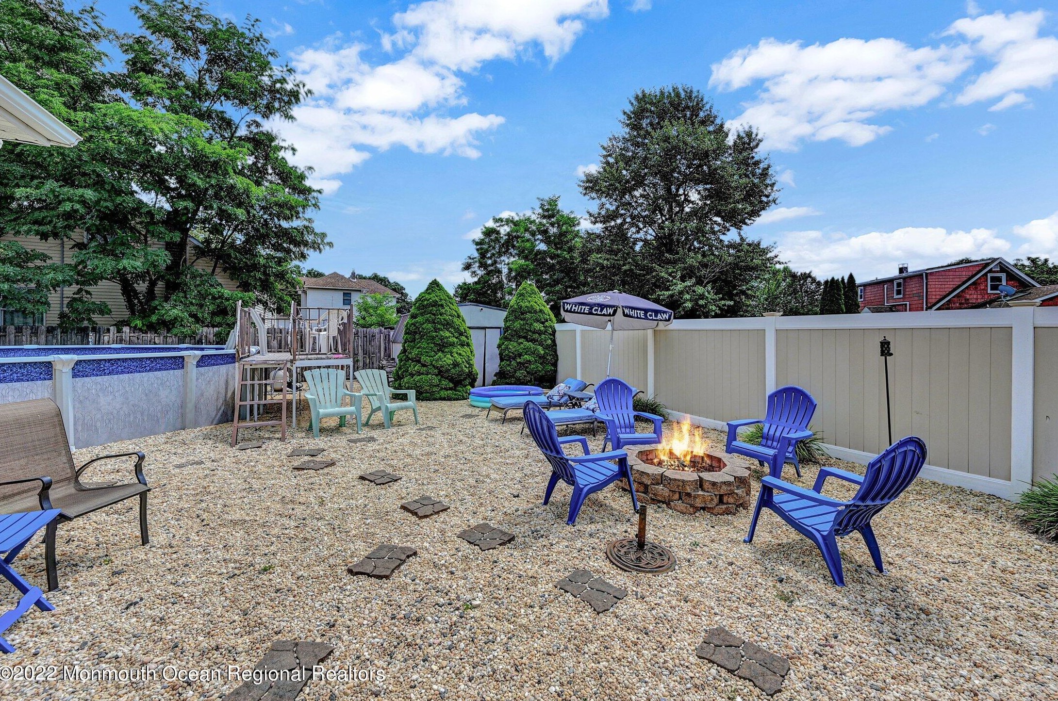 211 Chestnut St, Toms River NJ exterior