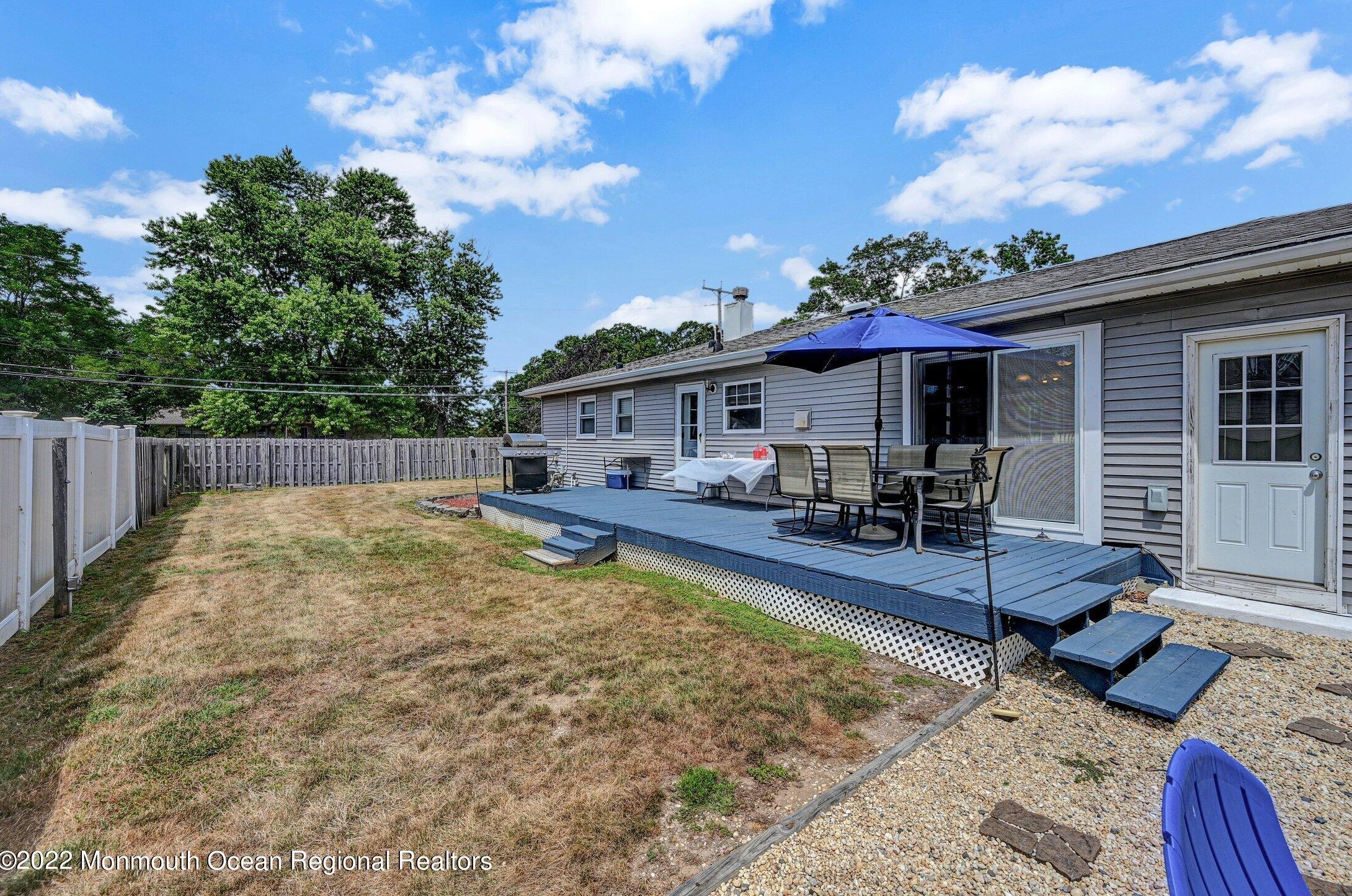 211 Chestnut St, Toms River NJ exterior