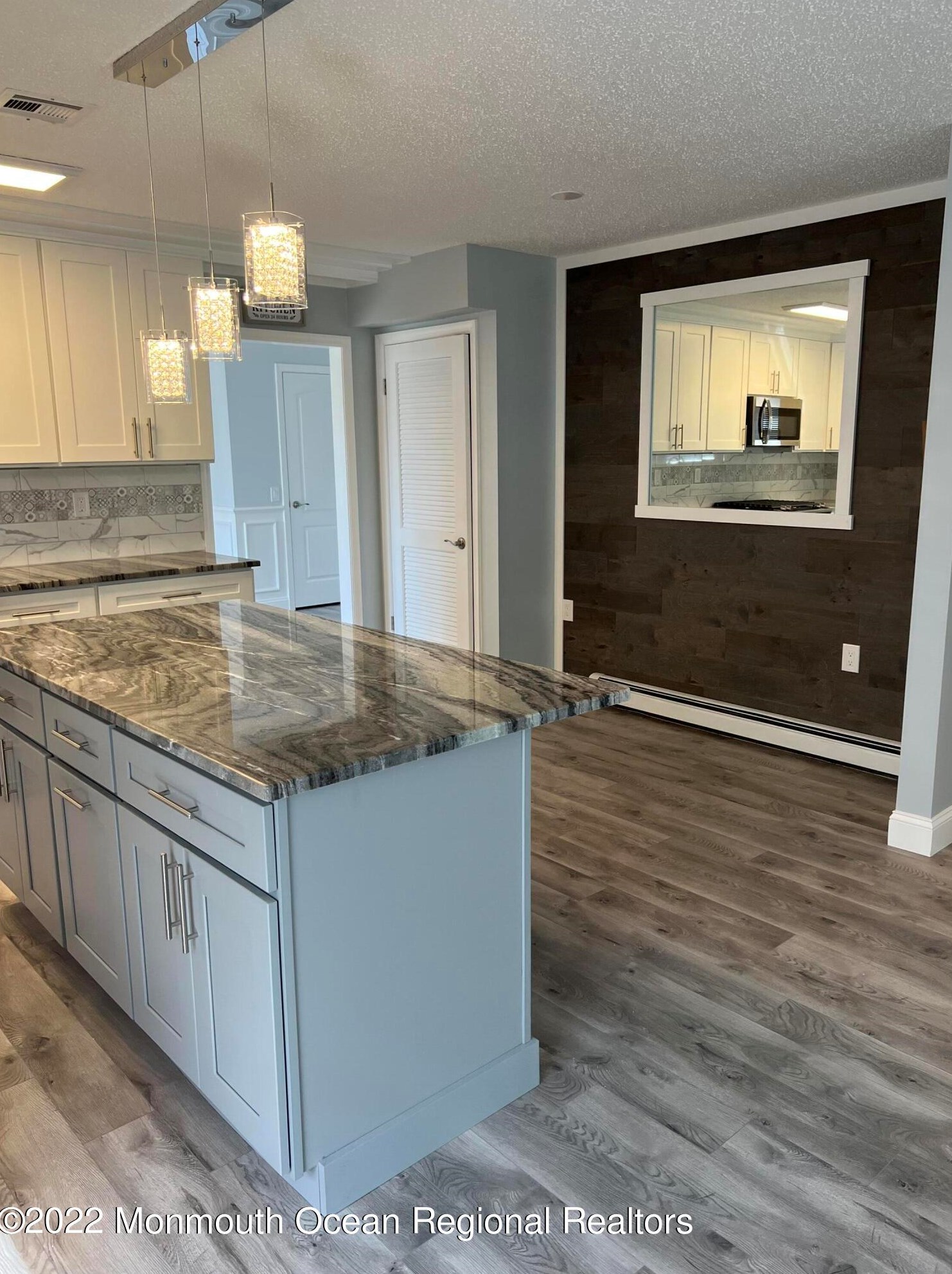 19 Winterton Dr, Toms River NJ  08757-6024 exterior