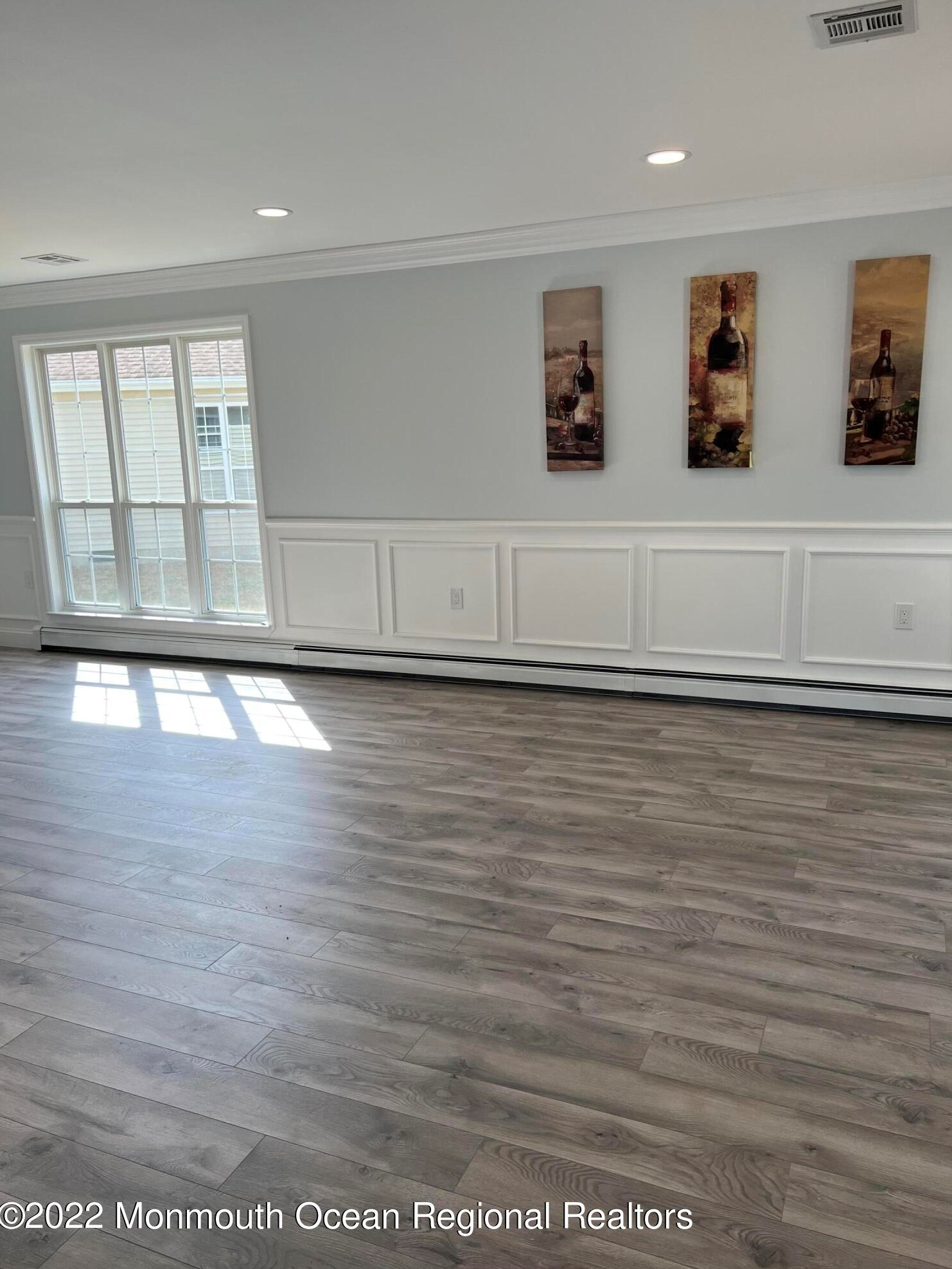 19 Winterton Dr, Toms River NJ  08757-6024 exterior