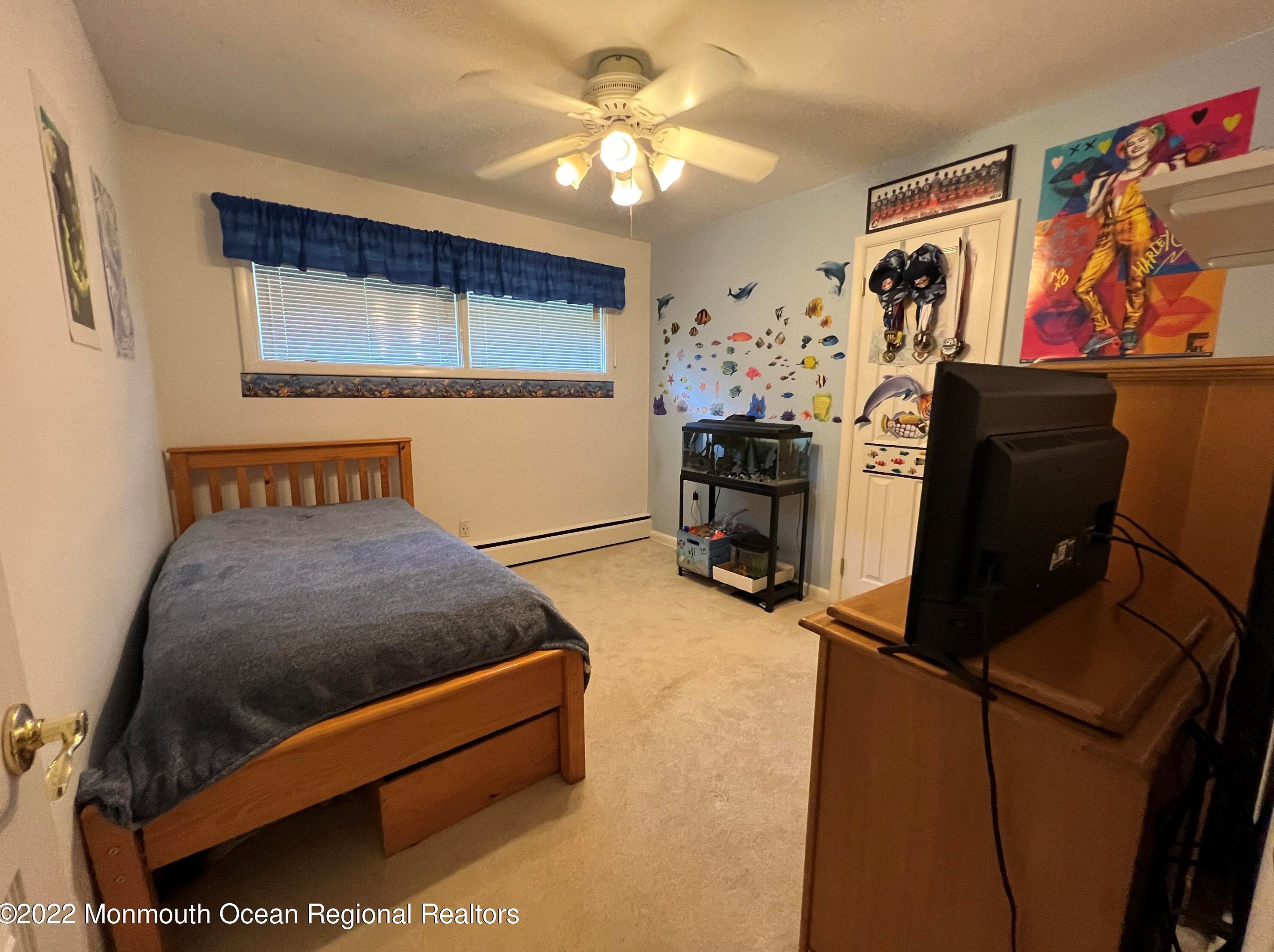 497 Freehold St, Oakhurst NJ 07755-1319 exterior