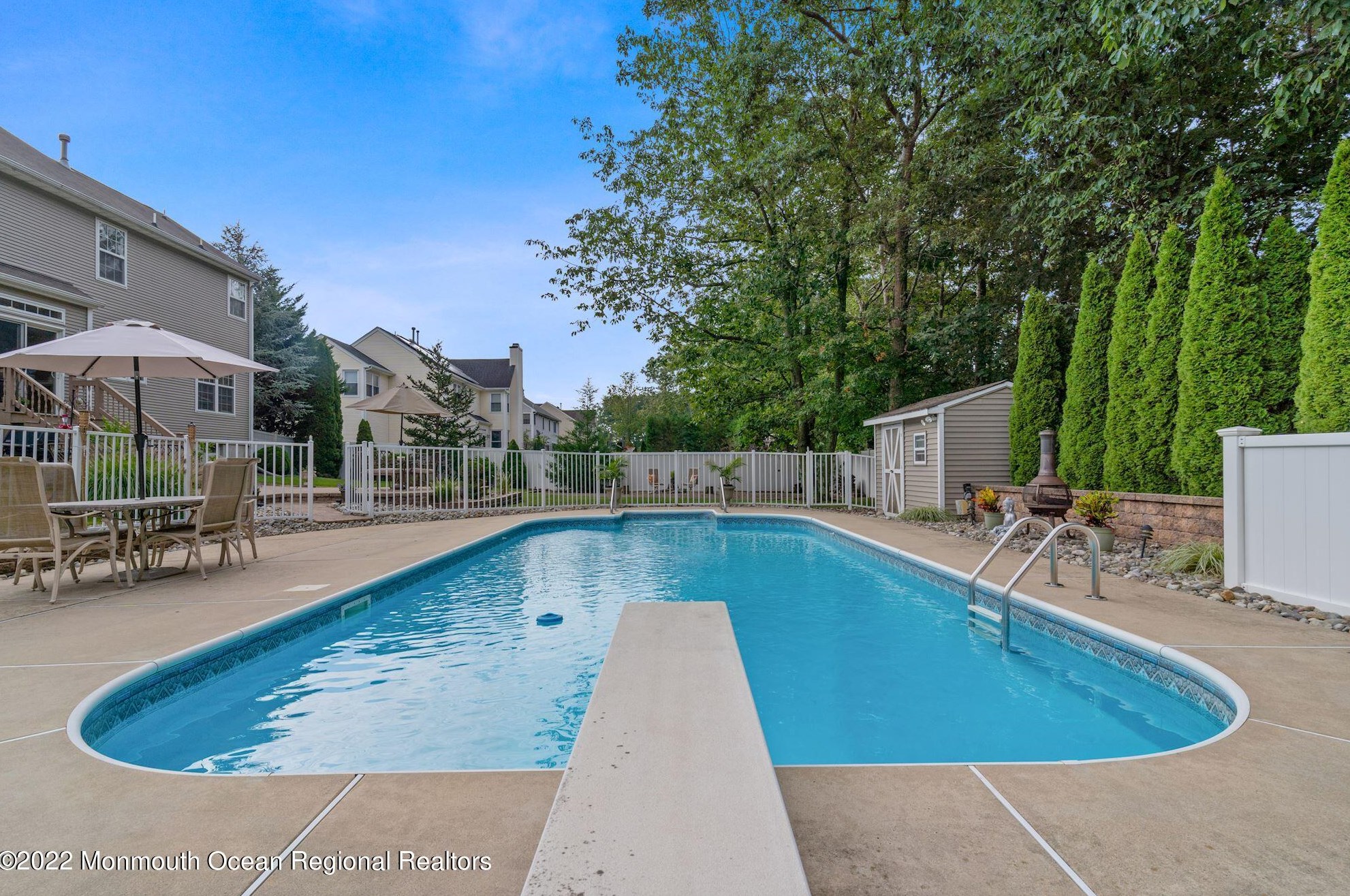 2420 Frst Cir, Toms River NJ 08757 exterior