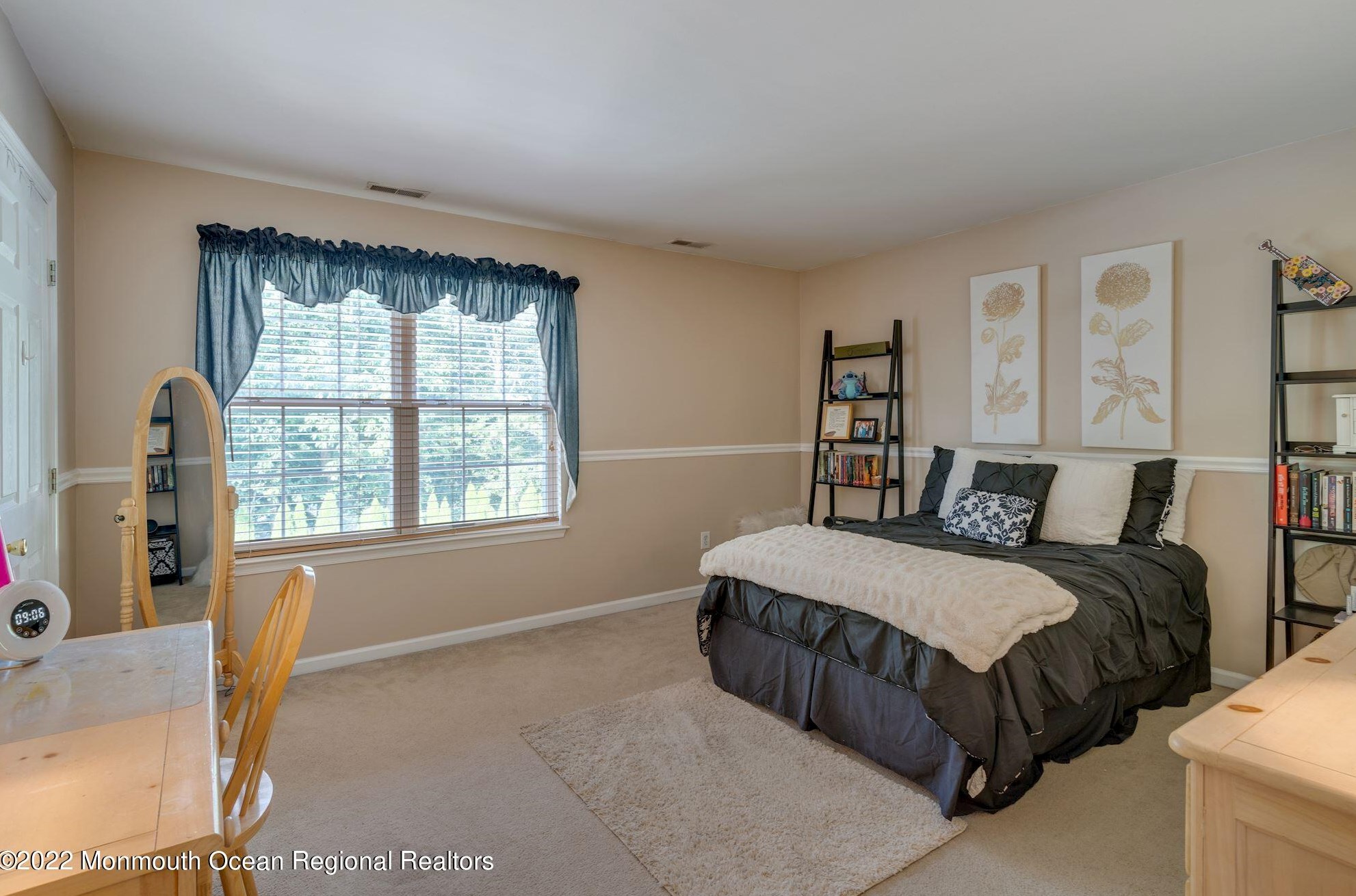 2420 Frst Cir, Toms River NJ 08757 exterior