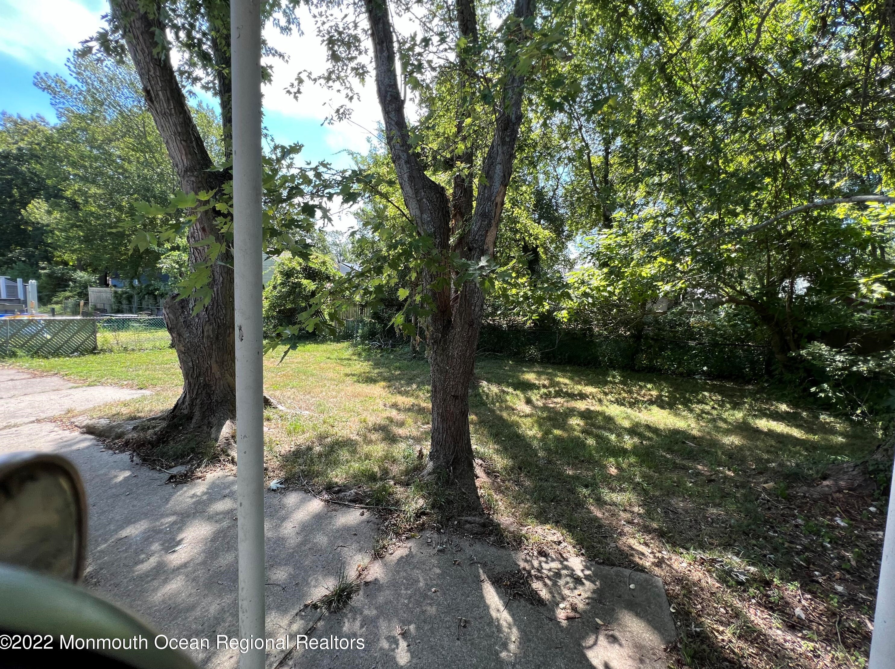 215 Twin Lakes Blvd, Tuckerton NJ  08087-1737 exterior