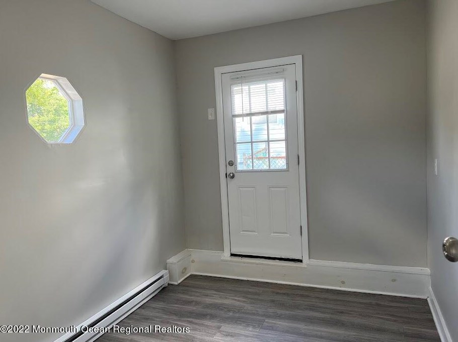 215 Twin Lakes Blvd, Tuckerton NJ  08087-1737 exterior