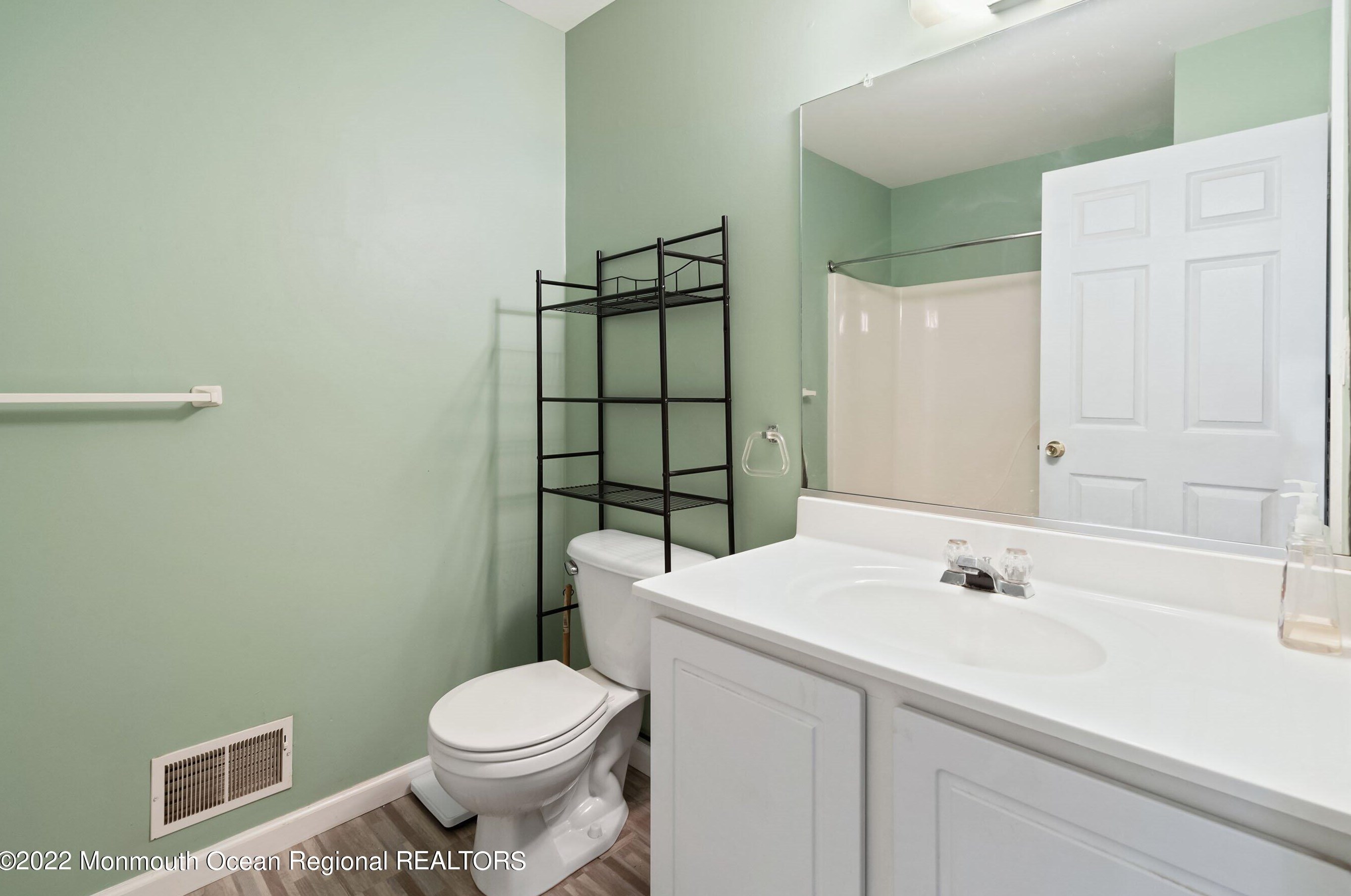 151 1 Ave, Toms River NJ 08757-5018 exterior