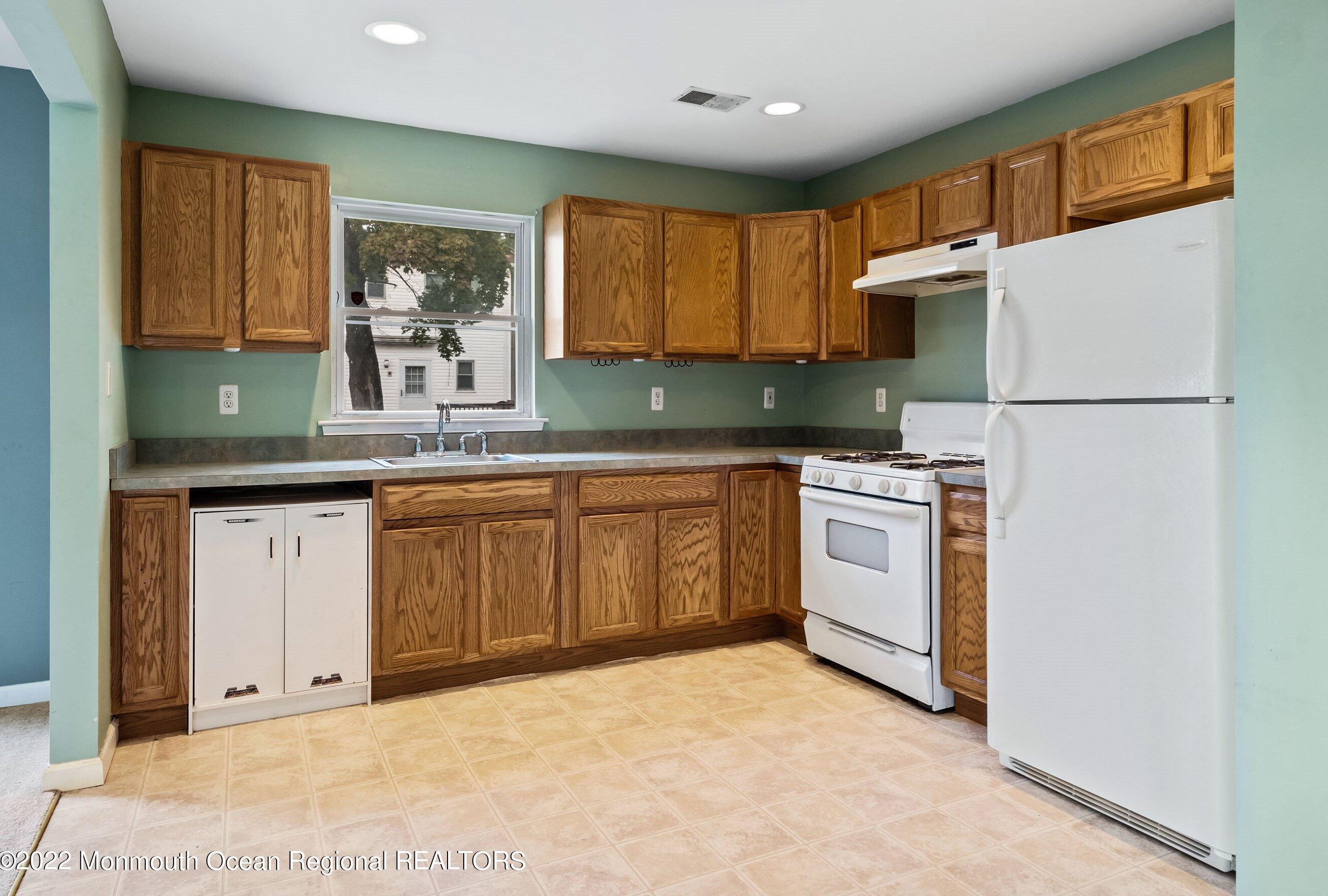 151 1 Ave, Toms River NJ 08757-5018 exterior