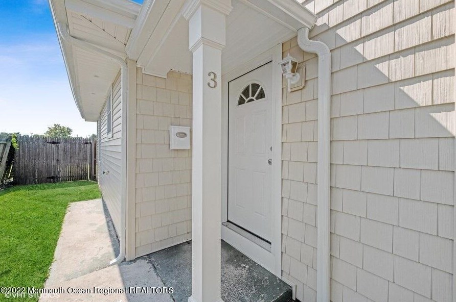 3 Monroe St, Keyport NJ  07735-1432 exterior