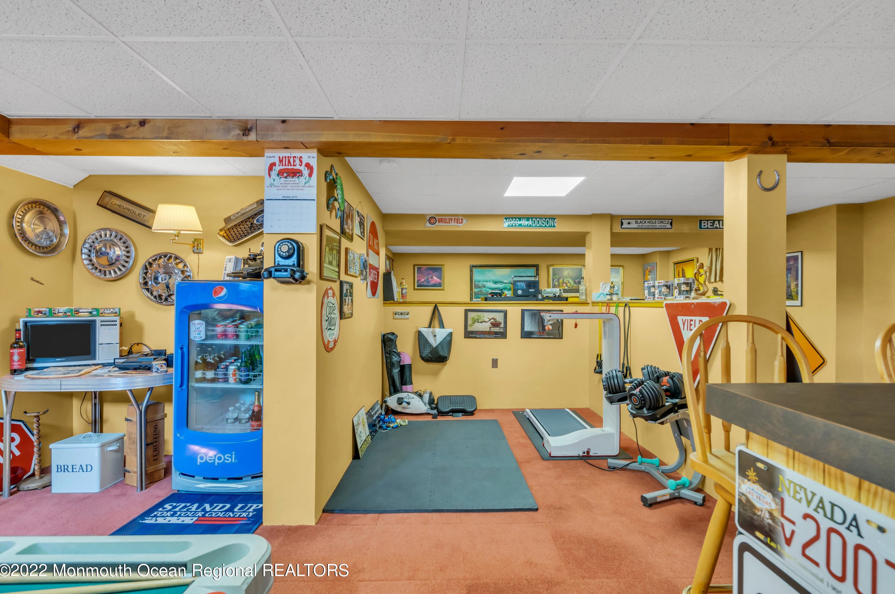 187 Heywood Ct, Matawan NJ 07747-3570 exterior