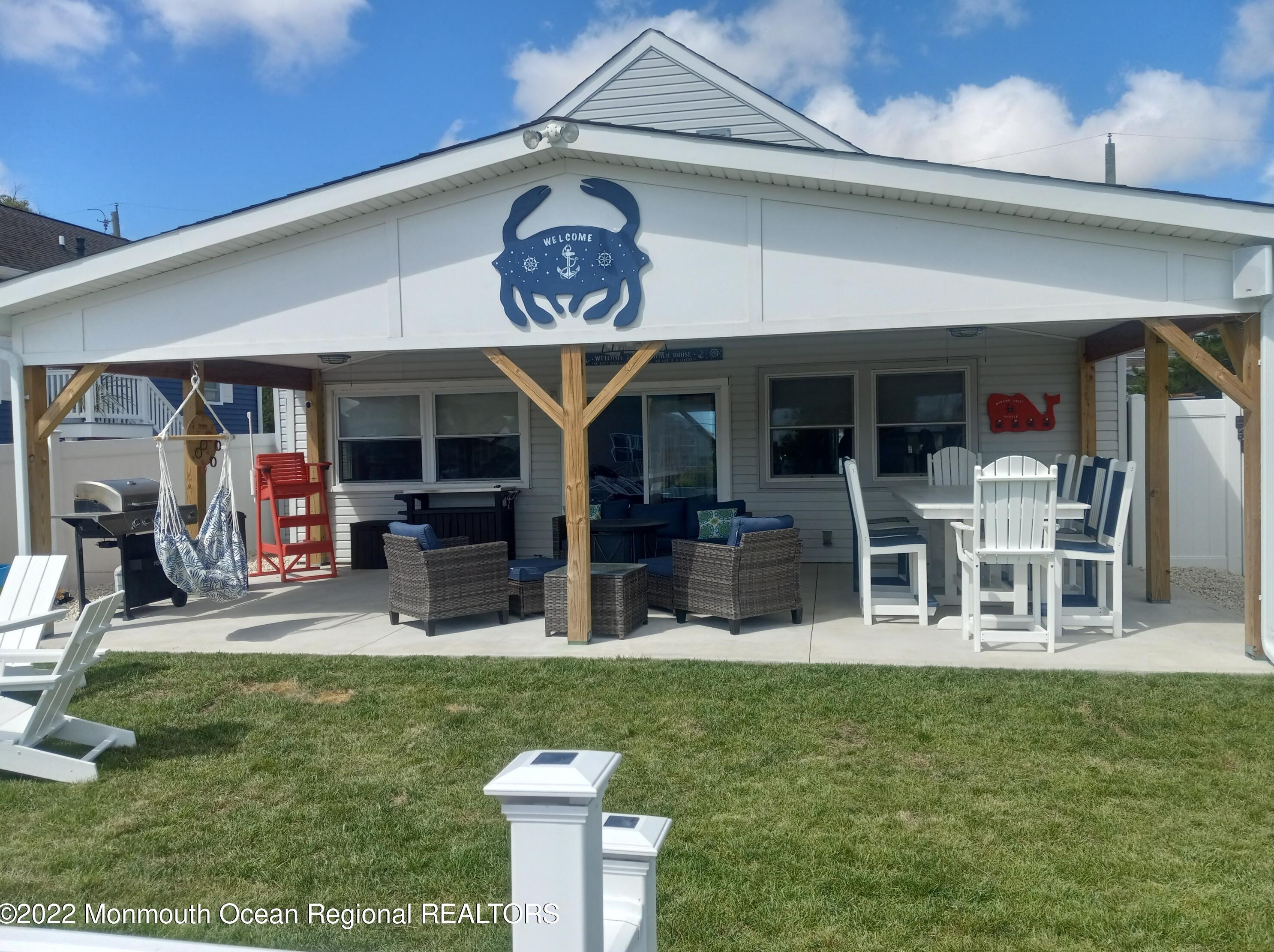 22 Ship Dr, Tuckerton NJ  08087-1520 exterior
