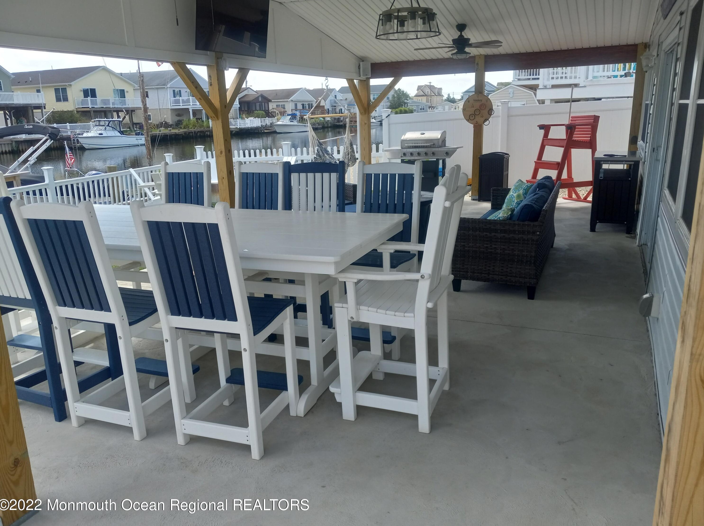 22 Ship Dr, Tuckerton NJ  08087-1520 exterior