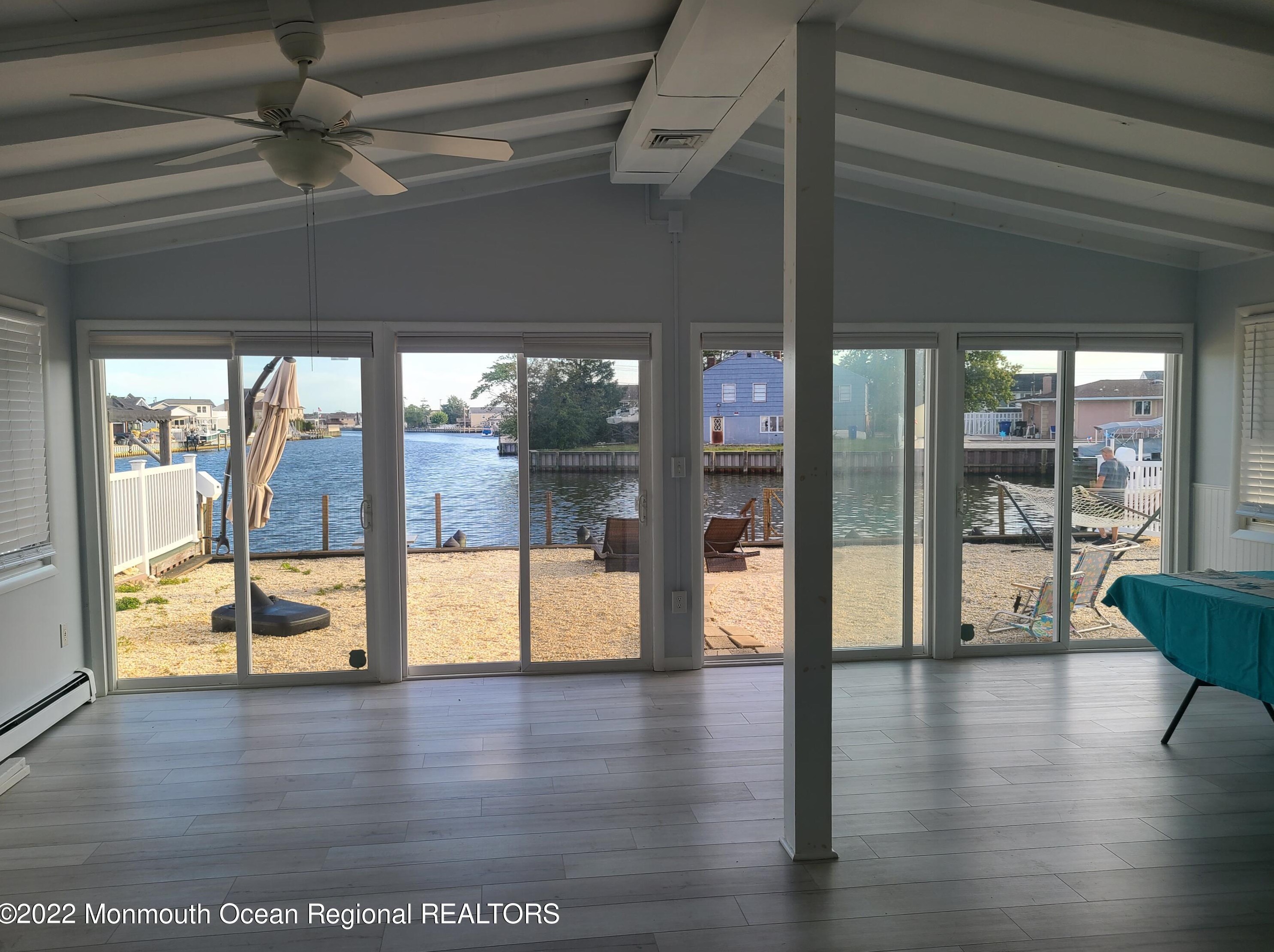 1343 Bay Ave, Toms River NJ  08753-4770 exterior