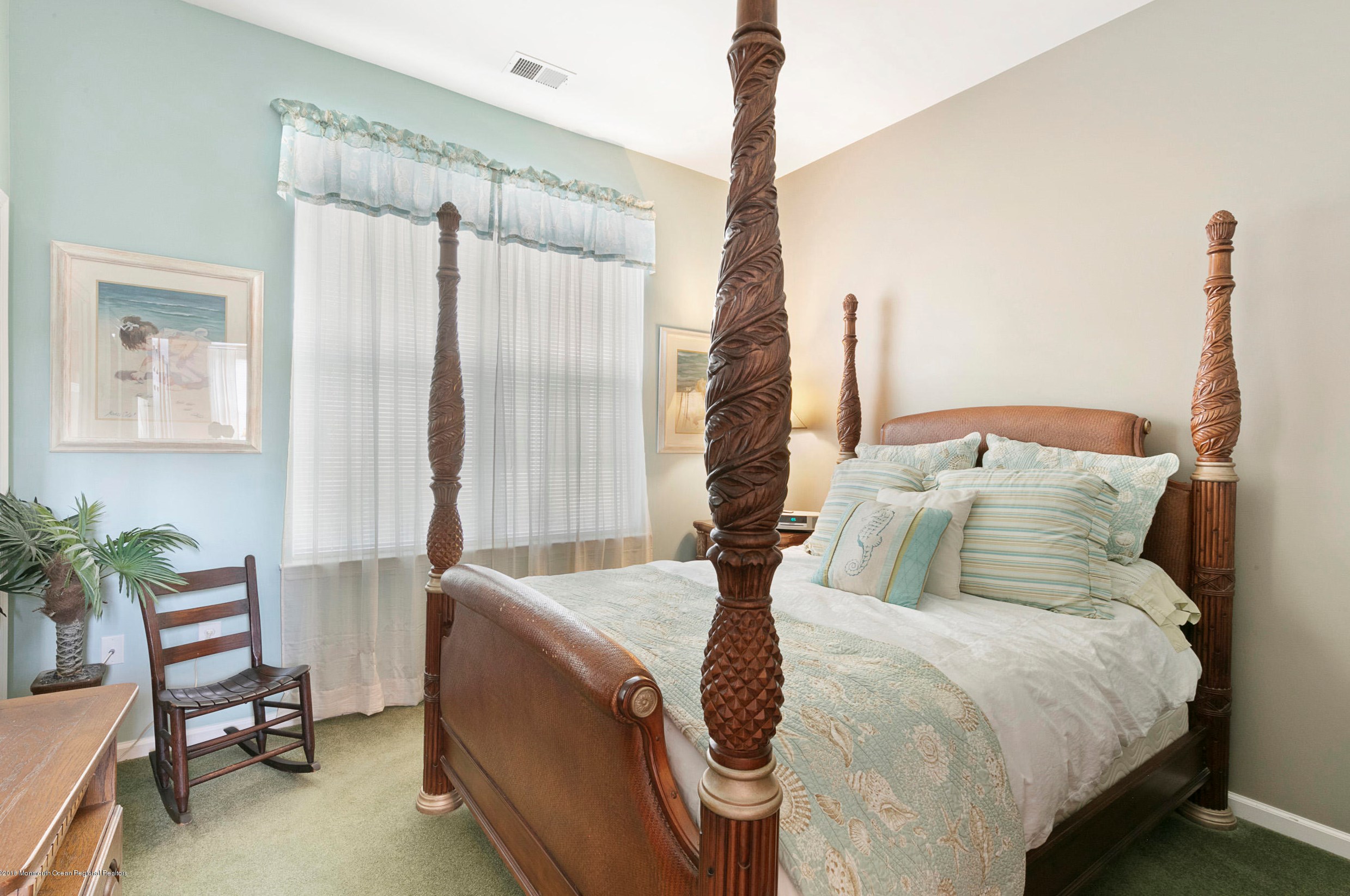 419 Golf Vw Dr, Tuckerton NJ  08087-4222 exterior