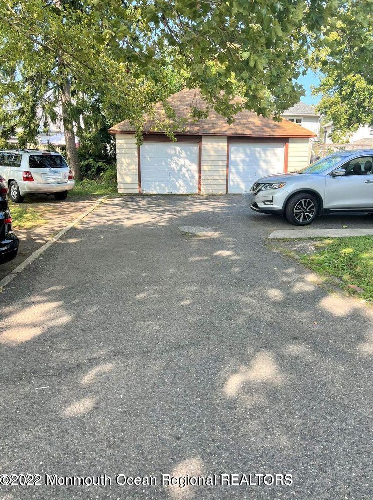 222 Broadway, Keyport NJ 07735-1012 exterior