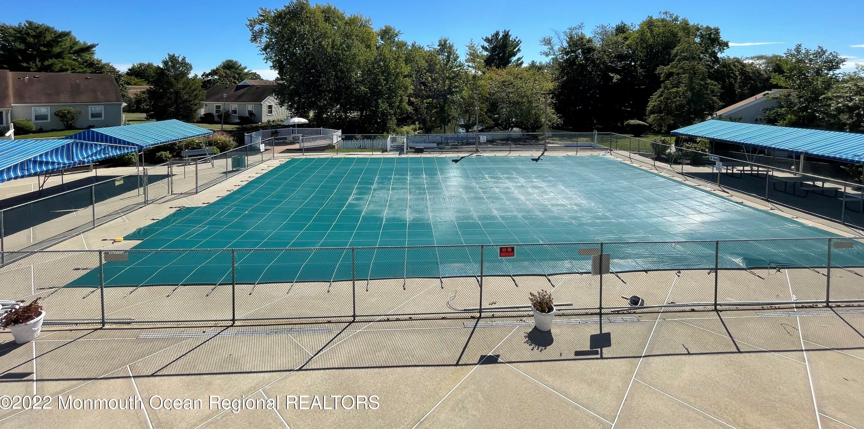 145 Parkway Dr, East Freehold NJ 07728-5468 exterior