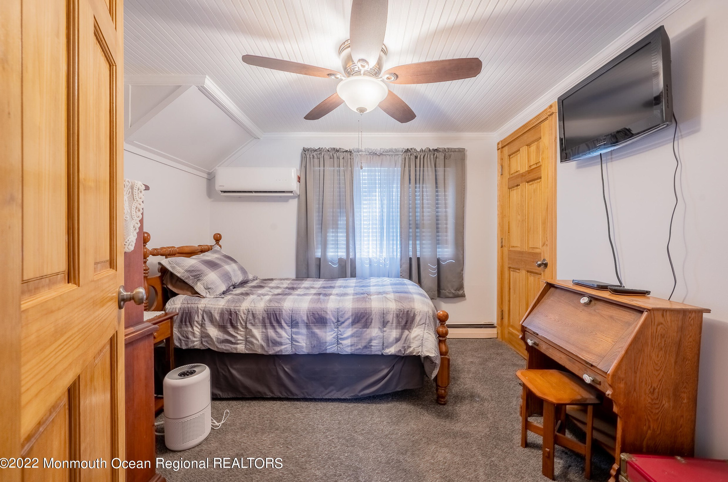 144 Laurel Ave, Ideal Beach NJ  07734-2953 exterior