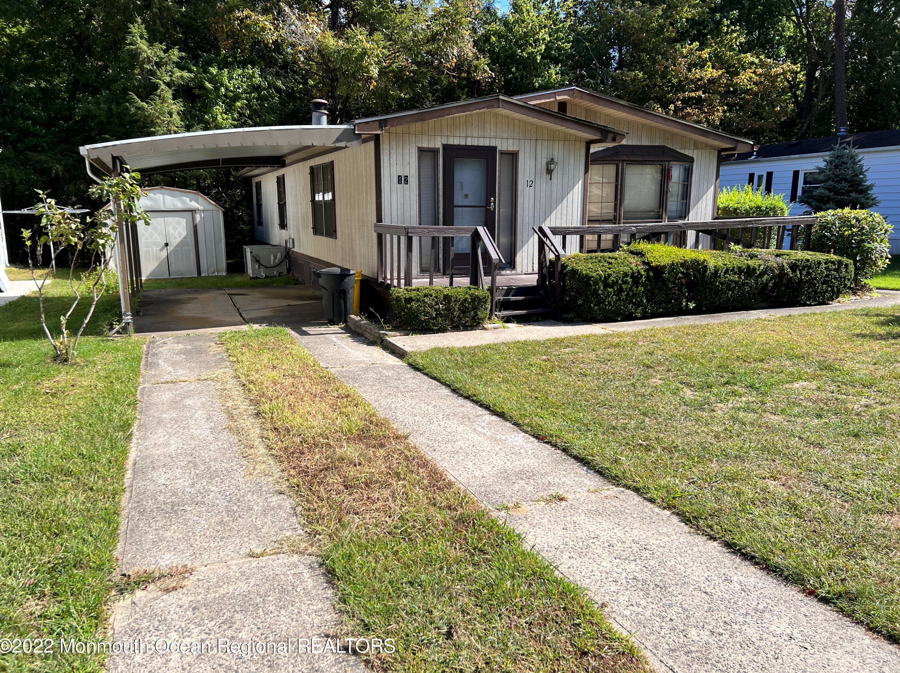 12 Sunflower Dr, Jackson Twp, NJ 08527