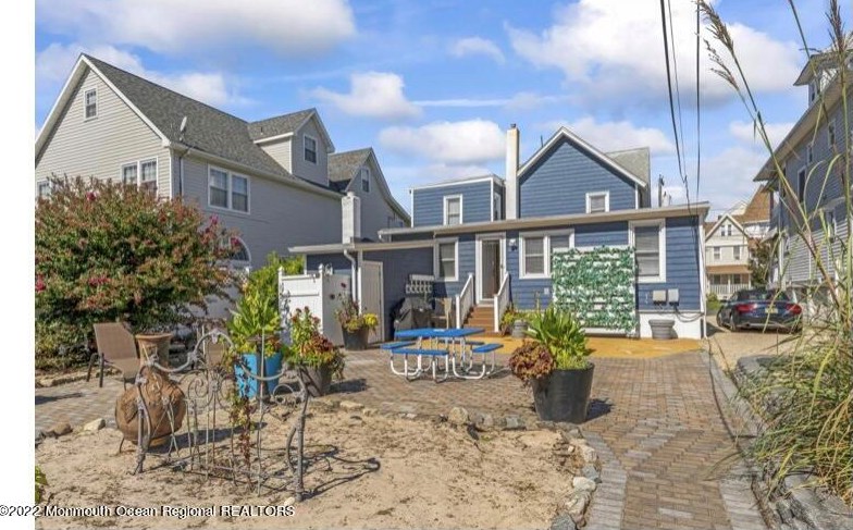 111 7 Ave, Belmar NJ  07719-2205 exterior