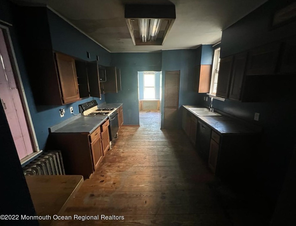 248 Mercer St, Delaware Park NJ exterior