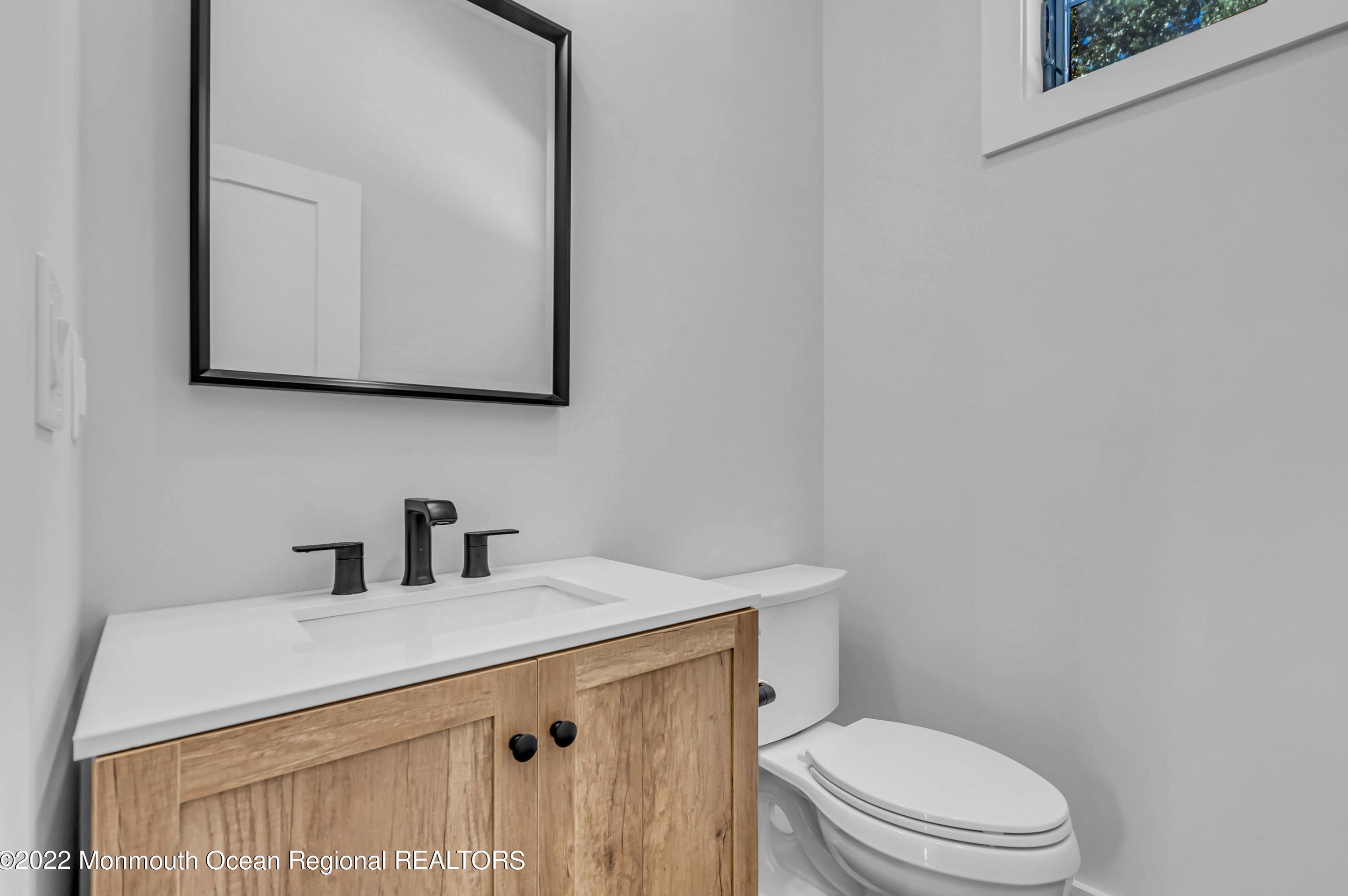 985 Atlantic Ave, Wall Township NJ exterior