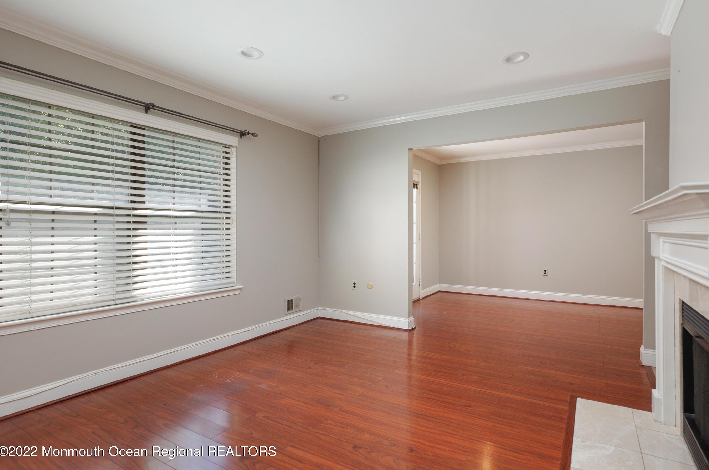 414 Wellington Pl, Matawan NJ  07747-1958 exterior