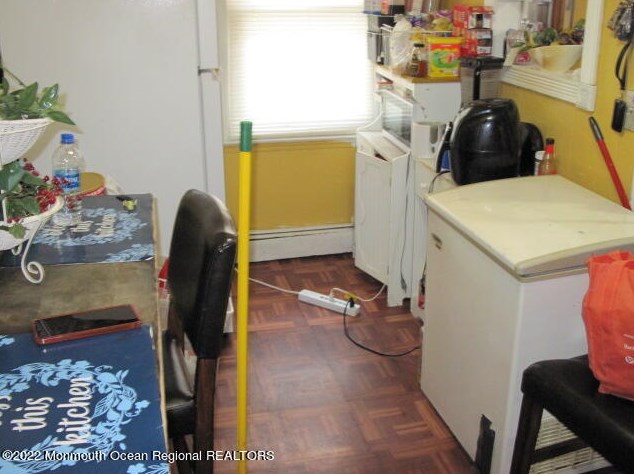 131 6th St, Ideal Beach NJ  07734-2905 exterior