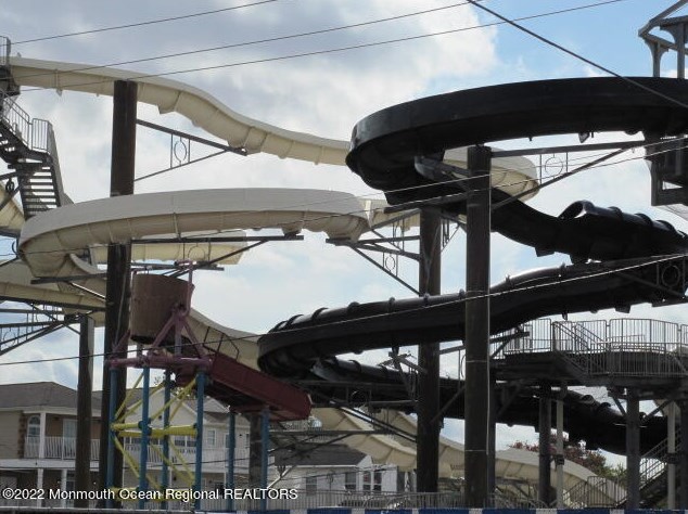 131 6th St, Ideal Beach NJ  07734-2905 exterior