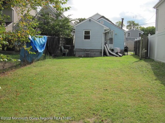 131 6th St, Ideal Beach NJ  07734-2905 exterior