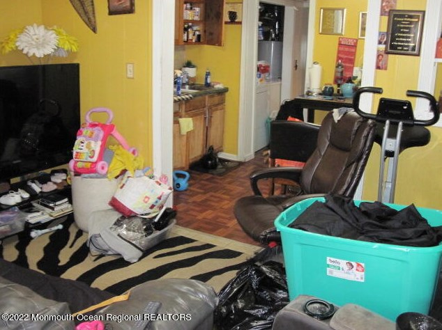 131 6th St, Ideal Beach NJ  07734-2905 exterior