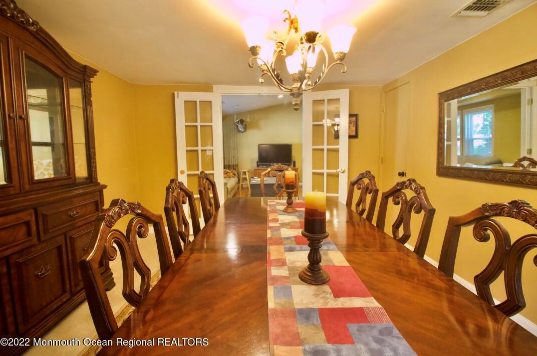 488 Freehold Rd, Jackson Twp, NJ 08527