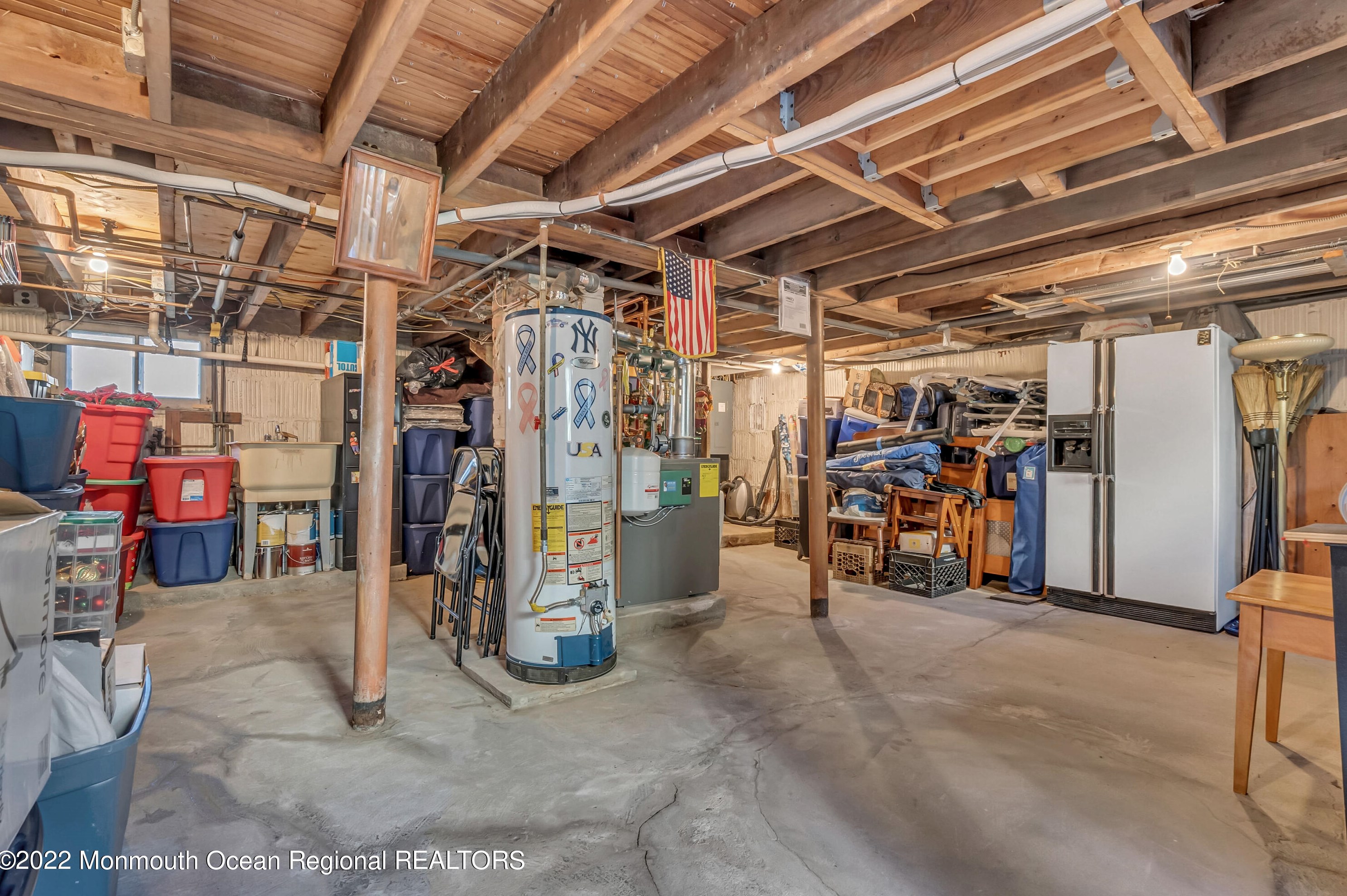 98 Aberdeen Rd, Matawan NJ 07747-2721 exterior