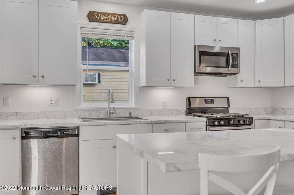 175 Port Monmouth Rd, Ideal Beach NJ  07734-1951 exterior