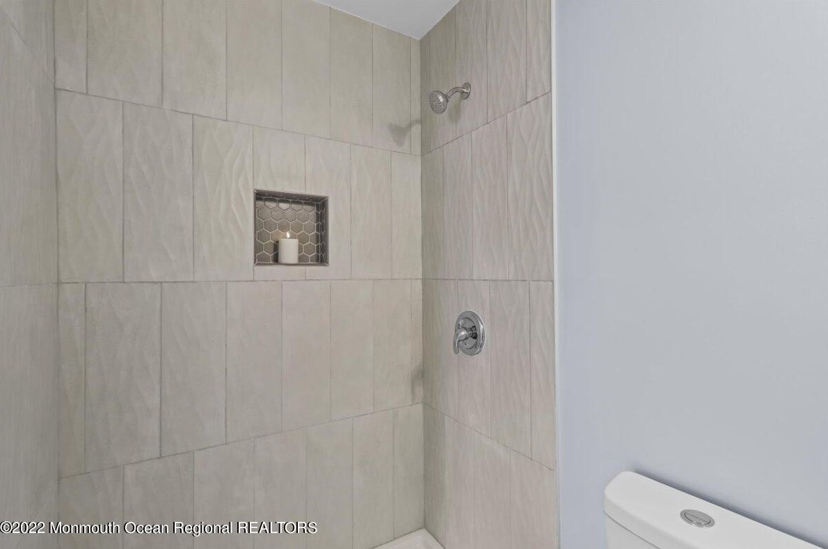 76 Barbuda St, Toms River NJ  08757-4606 exterior