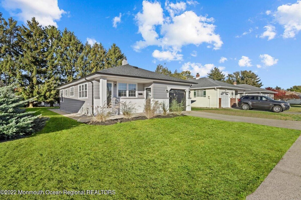 76 Barbuda St, Toms River NJ  08757-4606 exterior
