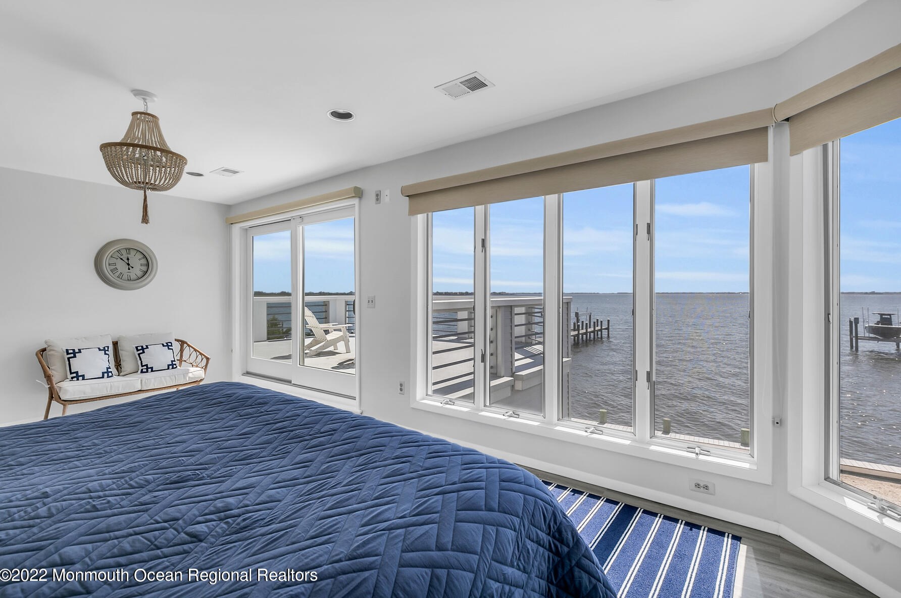 667 Bayview Dr, Toms River NJ  08753-2005 exterior