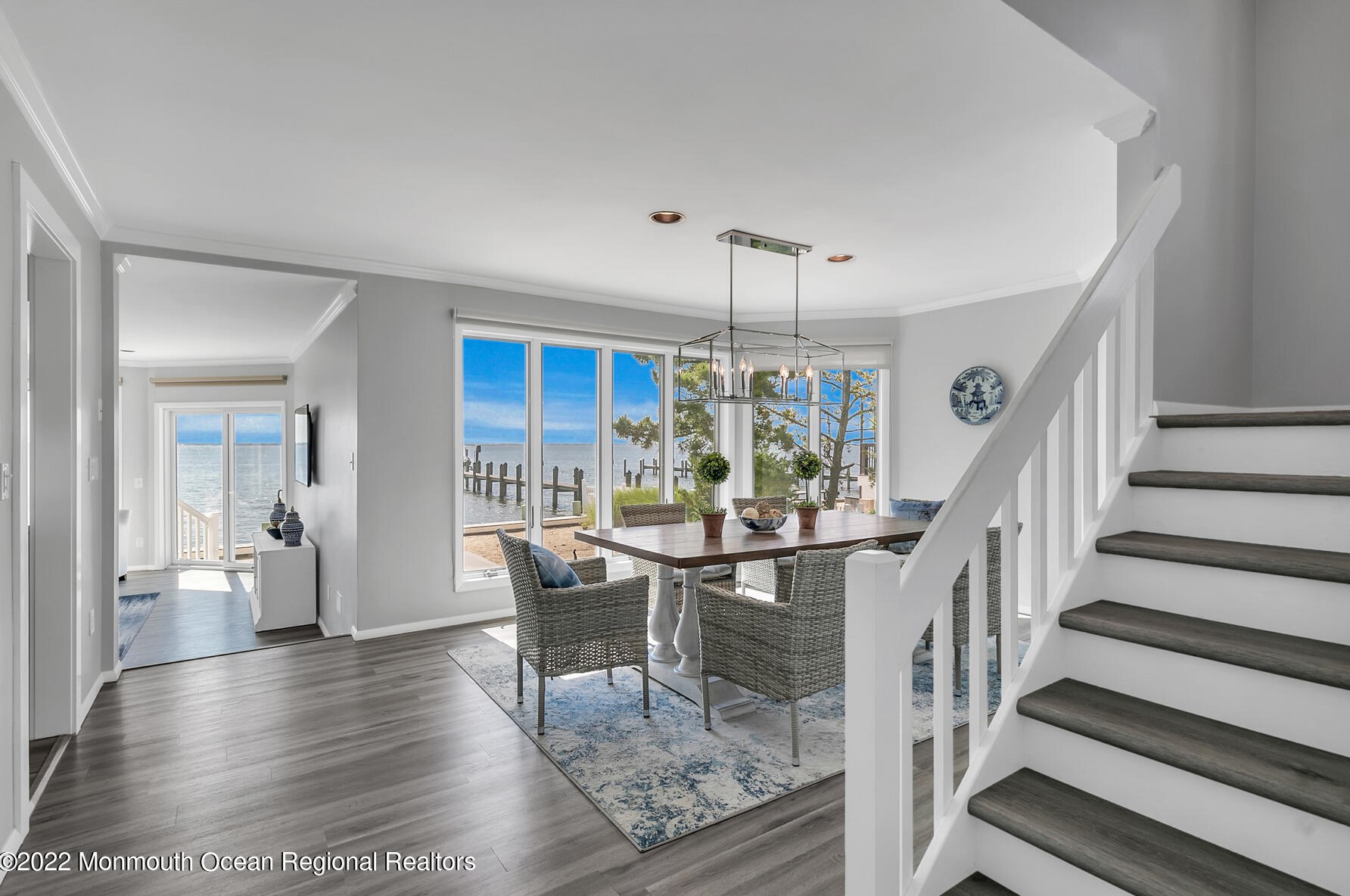 667 Bayview Dr, Toms River NJ  08753-2005 exterior